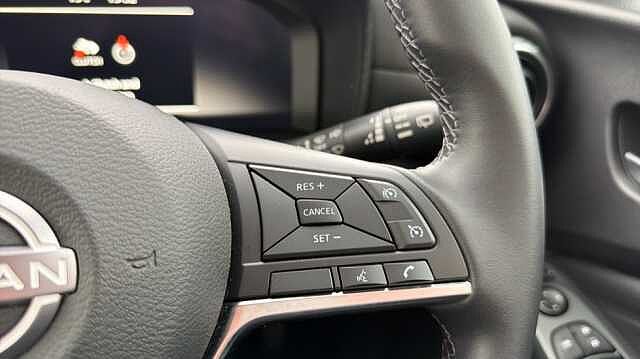 Nissan Juke JUKE 1.0 DiG-T N-Connecta 5dr