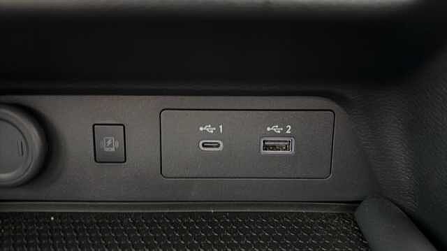 Nissan Juke JUKE 1.0 DiG-T N-Connecta 5dr