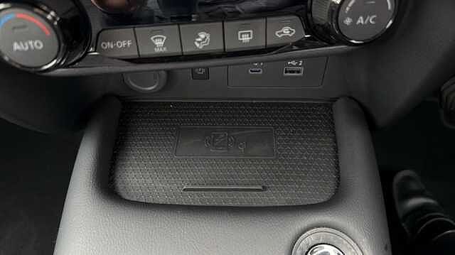 Nissan Juke JUKE 1.0 DiG-T N-Connecta 5dr