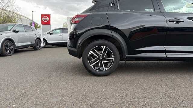 Nissan Juke JUKE 1.0 DiG-T N-Connecta 5dr