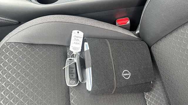 Nissan Juke JUKE 1.0 DiG-T N-Connecta 5dr