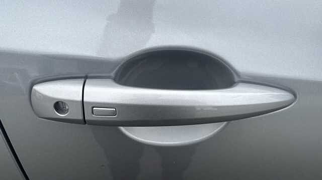 Nissan Juke JUKE 1.0 DiG-T N-Connecta 5dr