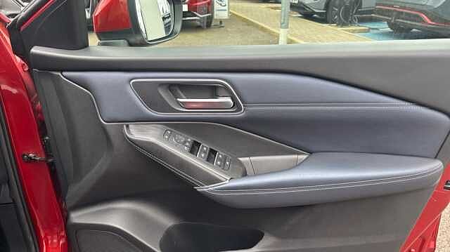 Nissan Qashqai QASHQAI 1.3 DiG-T MH 158 Tekna 5dr Xtronic