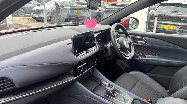 Nissan Qashqai QASHQAI 1.3 DiG-T MH 158 Tekna 5dr Xtronic