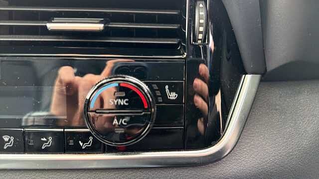 Nissan Qashqai QASHQAI 1.3 DiG-T MH Tekna 5dr