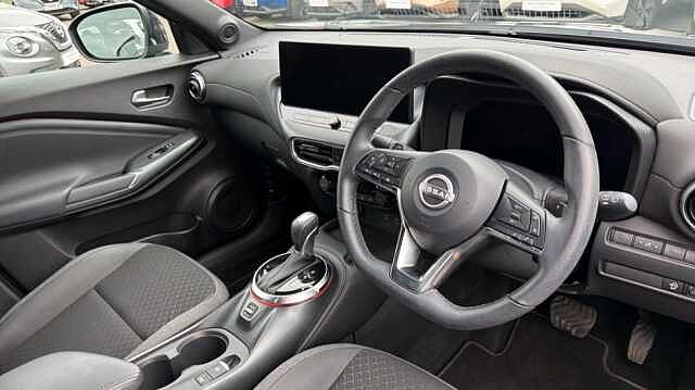 Nissan Juke JUKE 1.0 DiG-T N-Connecta 5dr DCT