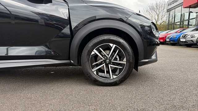 Nissan Juke JUKE 1.0 DiG-T N-Connecta 5dr DCT