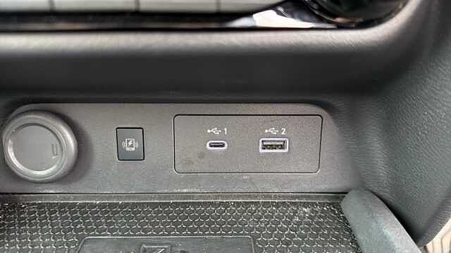 Nissan Juke JUKE 1.0 DiG-T N-Connecta 5dr DCT