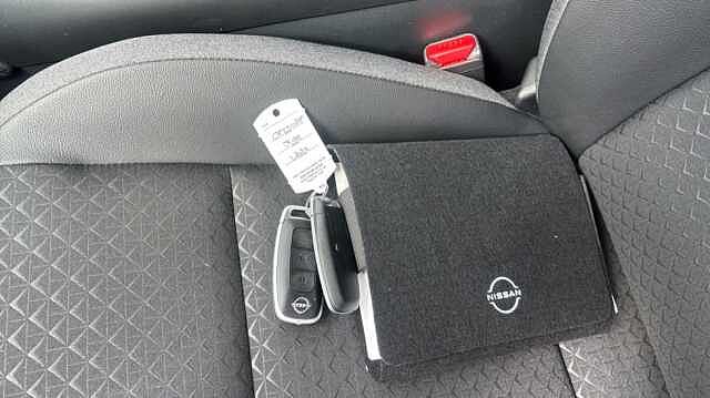 Nissan Juke JUKE 1.0 DiG-T N-Connecta 5dr