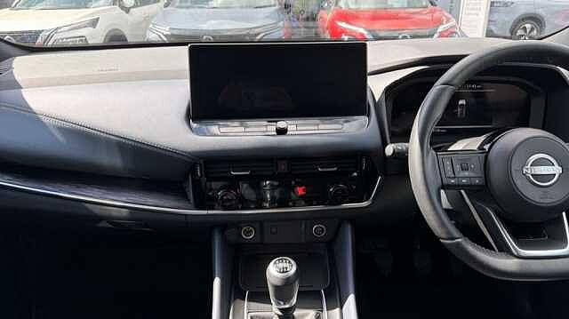 Nissan Qashqai QASHQAI 1.3 DiG-T MH Tekna 5dr