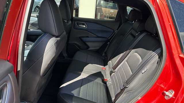 Nissan Qashqai QASHQAI 1.3 DiG-T MH Tekna 5dr