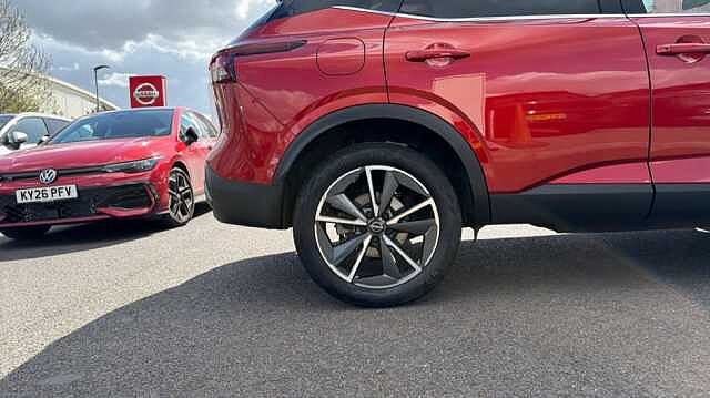 Nissan Qashqai QASHQAI 1.3 DiG-T MH Tekna 5dr