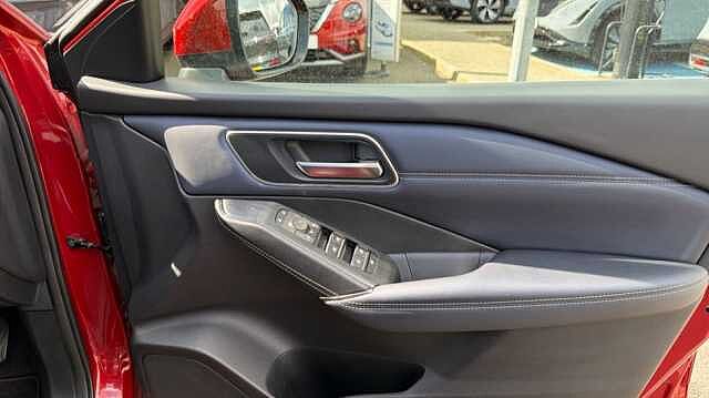 Nissan Qashqai QASHQAI 1.3 DiG-T MH Tekna 5dr