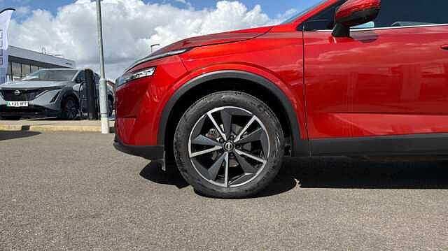 Nissan Qashqai QASHQAI 1.3 DiG-T MH Tekna 5dr