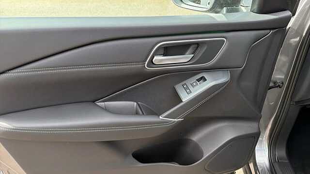 Nissan Qashqai Qashqai 1.3 Dig-t MHB 140 Tkna Bose Pack