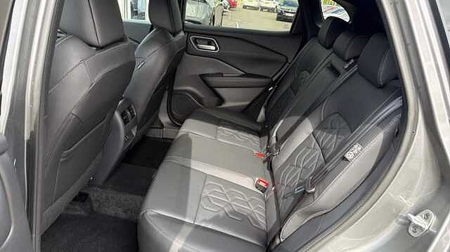 Nissan Qashqai Qashqai 1.3 Dig-t MHB 140 Tkna Bose Pack