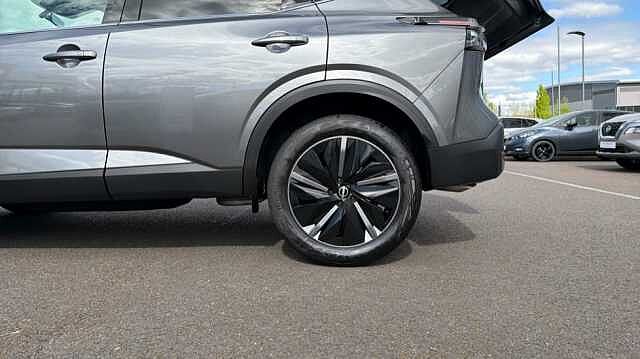 Nissan Qashqai Qashqai 1.3 Dig-t MHB 140 Tkna Bose Pack