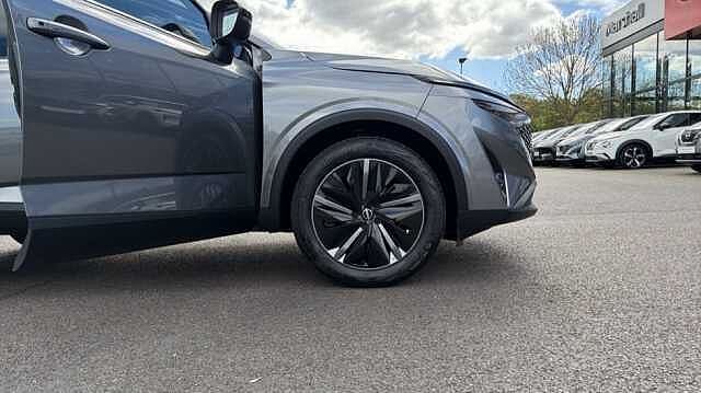 Nissan Qashqai Qashqai 1.3 Dig-t MHB 140 Tkna Bose Pack