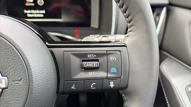 Nissan Qashqai Qashqai 1.3 Dig-t MHB 140 Tkna Bose Pack