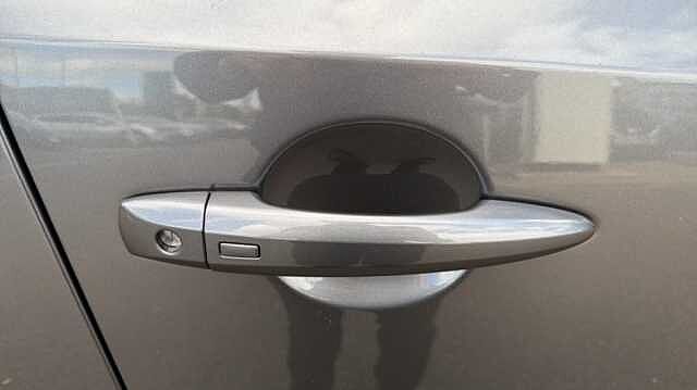 Nissan Qashqai Qashqai 1.3 Dig-t MHB 140 Tkna Bose Pack