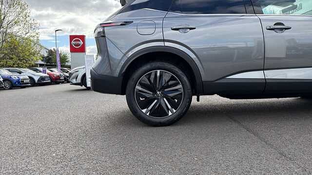 Nissan Qashqai Qashqai 1.3 Dig-t MHB 140 Tkna Bose Pack