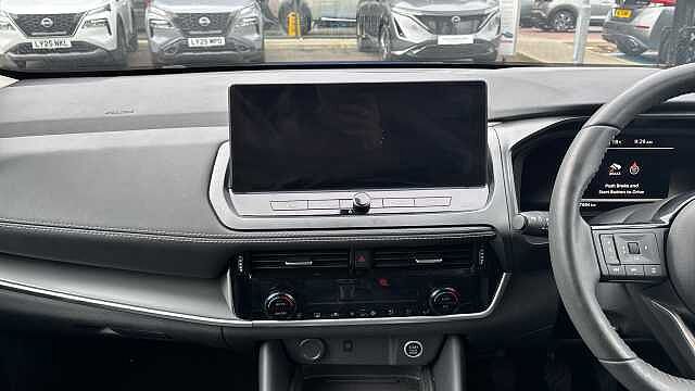 Nissan Qashqai QASHQAI 1.3 DiG-T MH N-Connecta 5dr