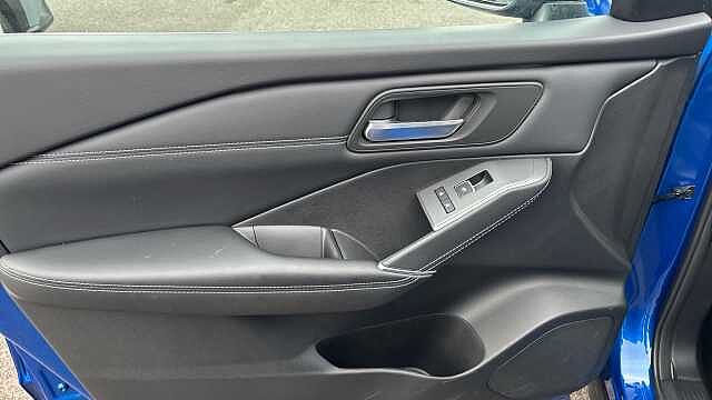 Nissan Qashqai QASHQAI 1.3 DiG-T MH N-Connecta 5dr