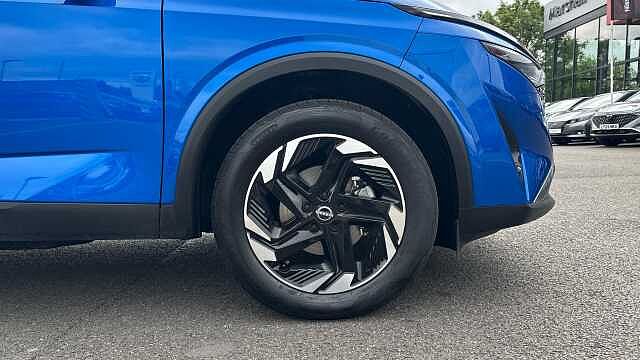 Nissan Qashqai QASHQAI 1.3 DiG-T MH N-Connecta 5dr