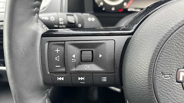 Nissan Qashqai QASHQAI 1.3 DiG-T MH N-Connecta 5dr