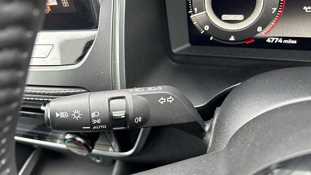 Nissan Qashqai QASHQAI 1.3 DiG-T MH N-Connecta 5dr