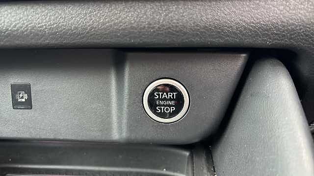 Nissan Qashqai QASHQAI 1.3 DiG-T MH N-Connecta 5dr