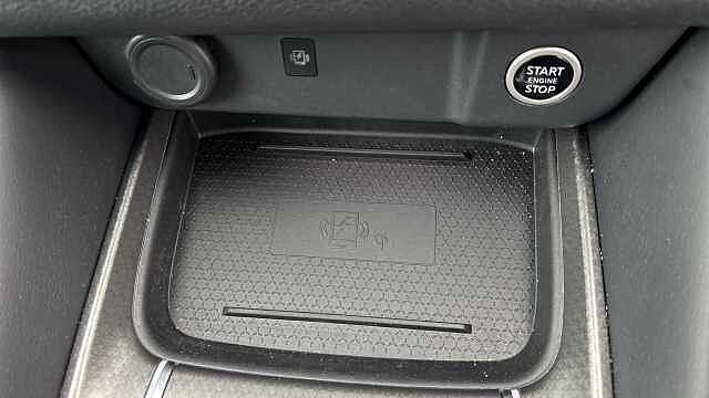 Nissan Qashqai QASHQAI 1.3 DiG-T MH N-Connecta 5dr